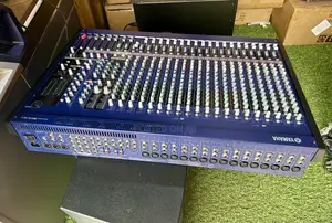 Yamaha Mg24/14fx 24 Channels Mixer