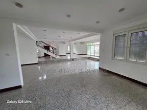 5bdrm House in East Legon, American House for rent