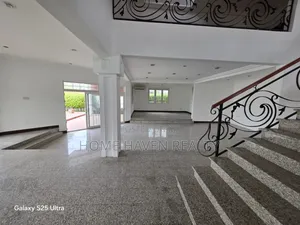 5bdrm House in East Legon, American House for rent