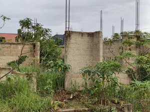 6 Bedrooms House for Sale at Adwumakaase