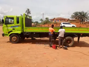 Hyundai Gold 4.5t With Benz Axel