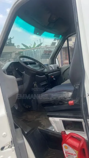 Mercedes-Benz Sprinter 2005 White