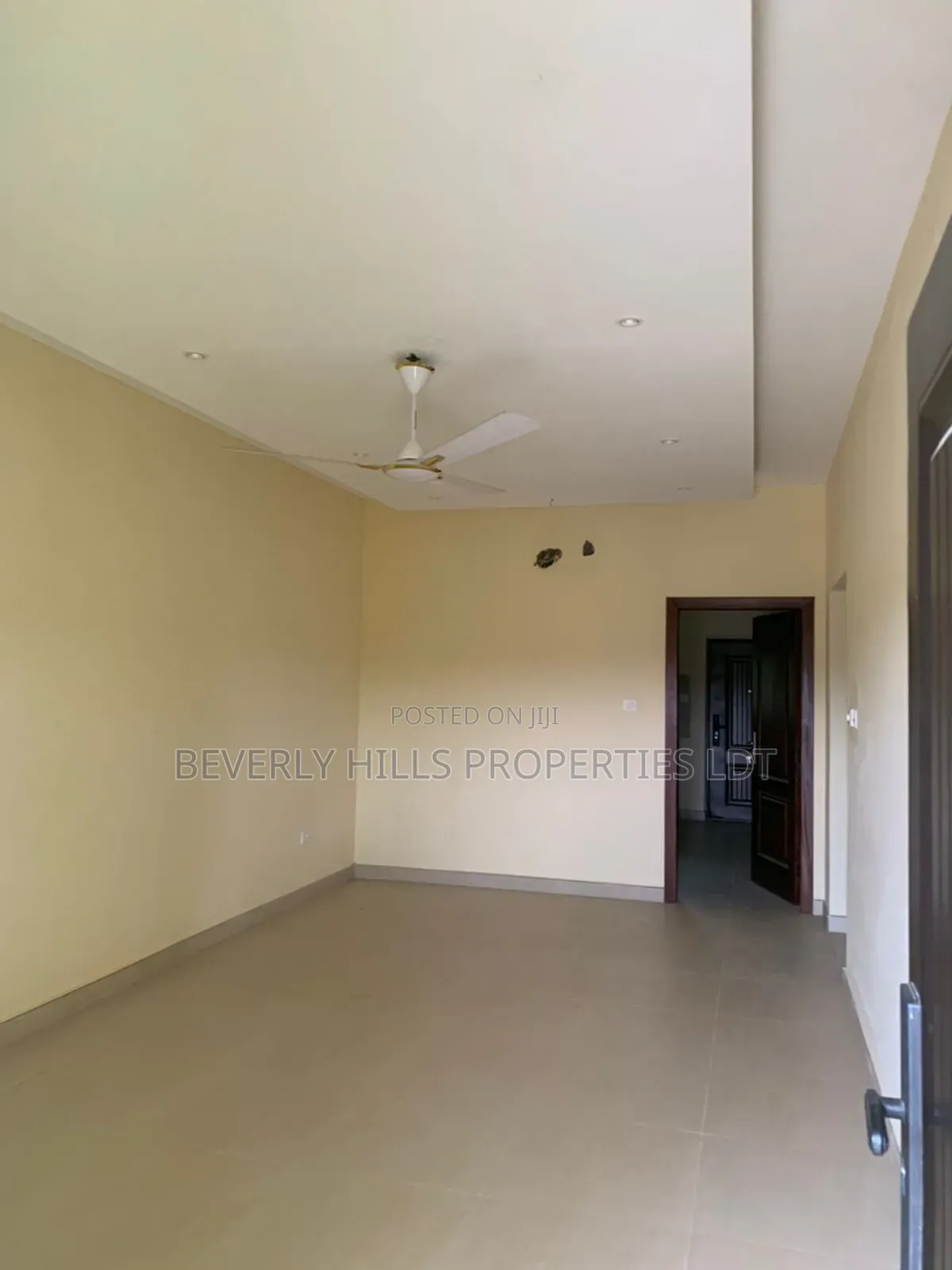 2bdrm House in Beverly Hills, Amasaman for rent
