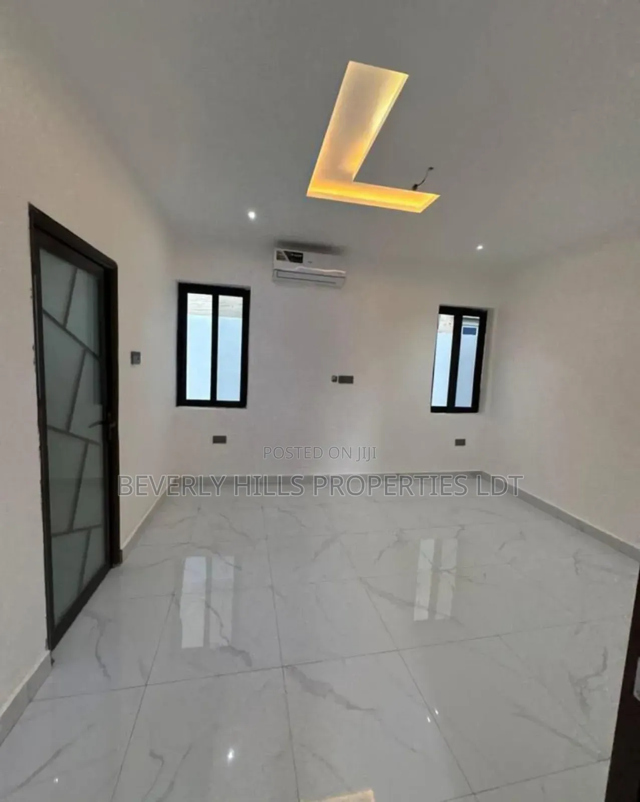2bdrm House in Beverly Hills, Amasaman for rent