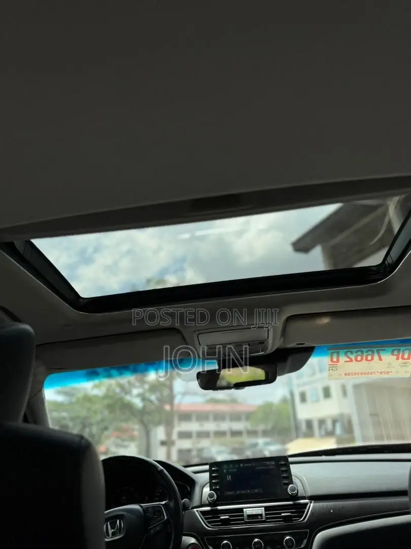 Honda Accord Touring 2.0T 2018 Silver