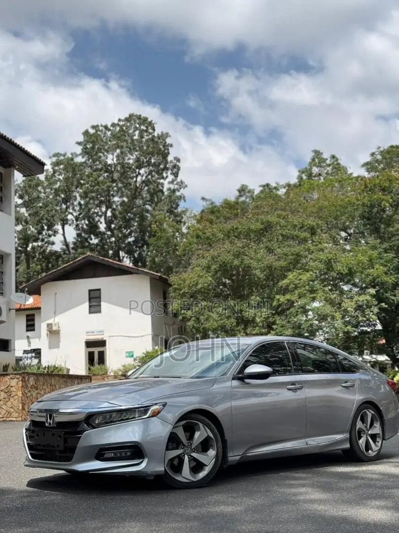 Honda Accord Touring 2.0T 2018 Silver