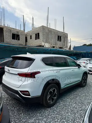Hyundai Santa Fe 2019 White