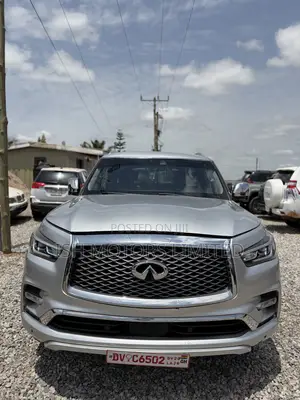 Infiniti QX80 2017 Silver