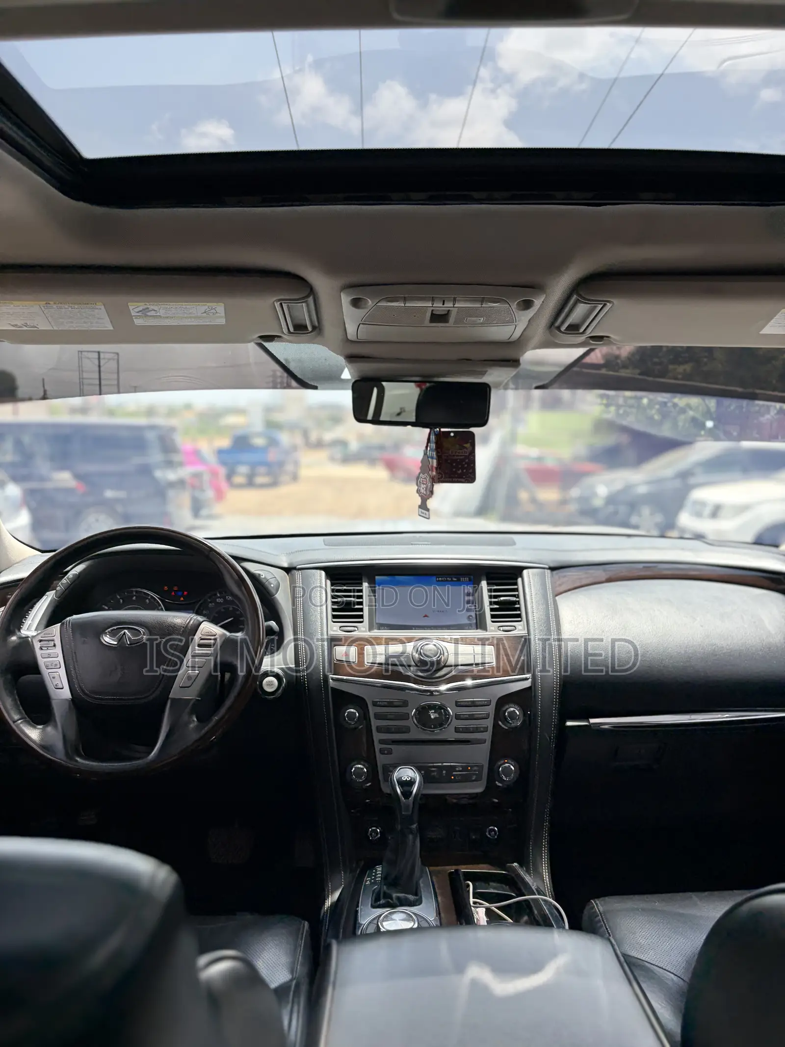 Infiniti QX80 2017 Silver