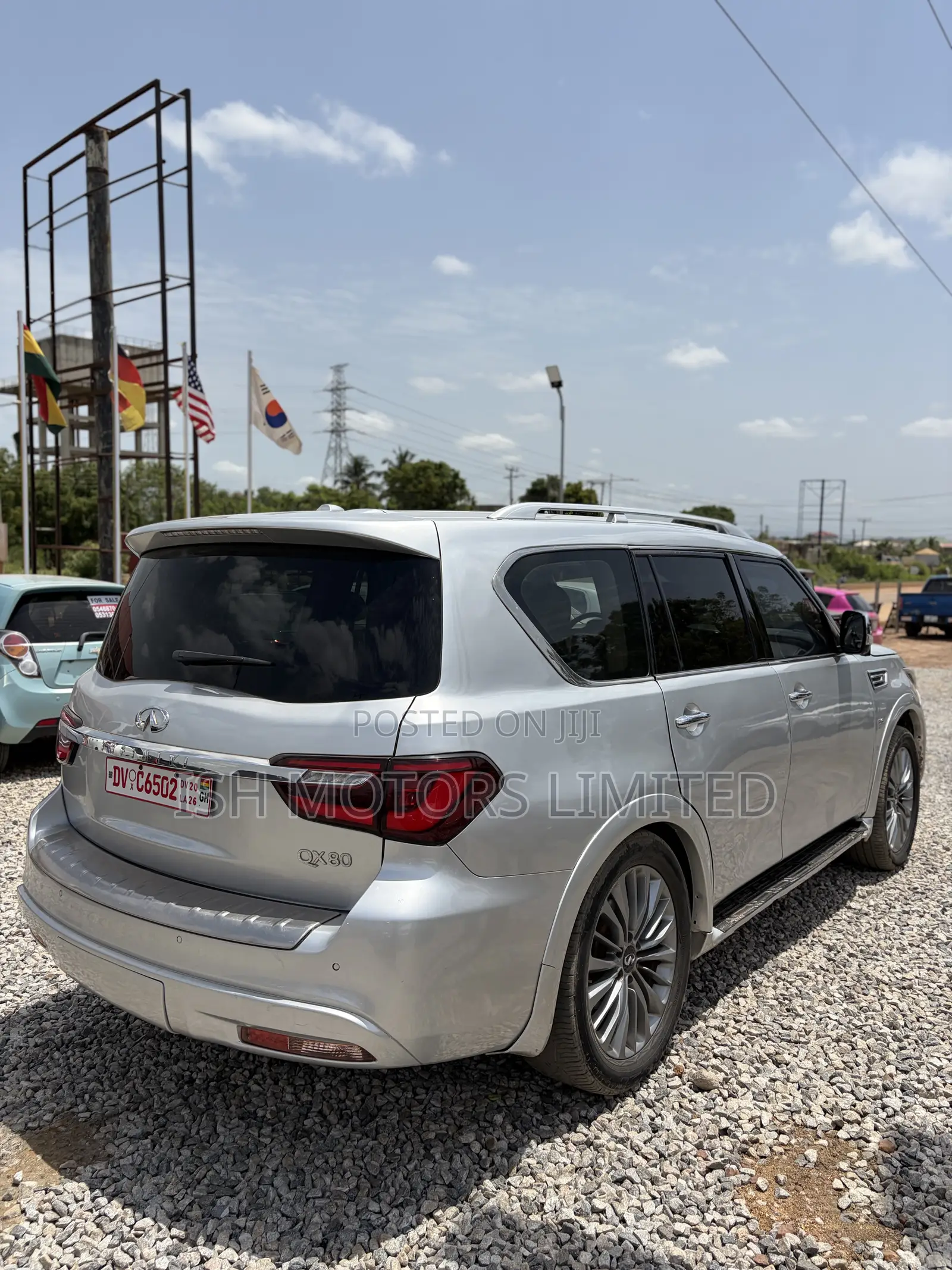 Infiniti QX80 2017 Silver
