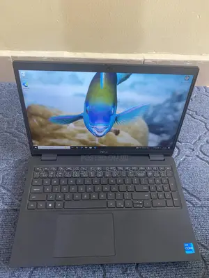 Laptop Dell Latitude 3520 8GB Intel Core i5 SSD 256GB