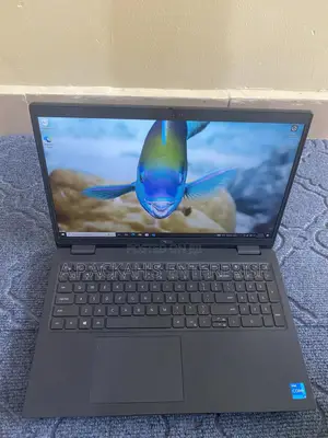 Laptop Dell Latitude 3520 8GB Intel Core i5 SSD 256GB