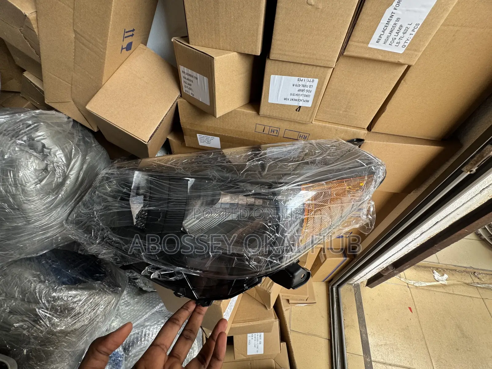 Yaris/Vitz 2014 Headlight Black
