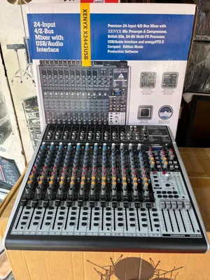Beheringer Xenyx X2442 Usb Mixer