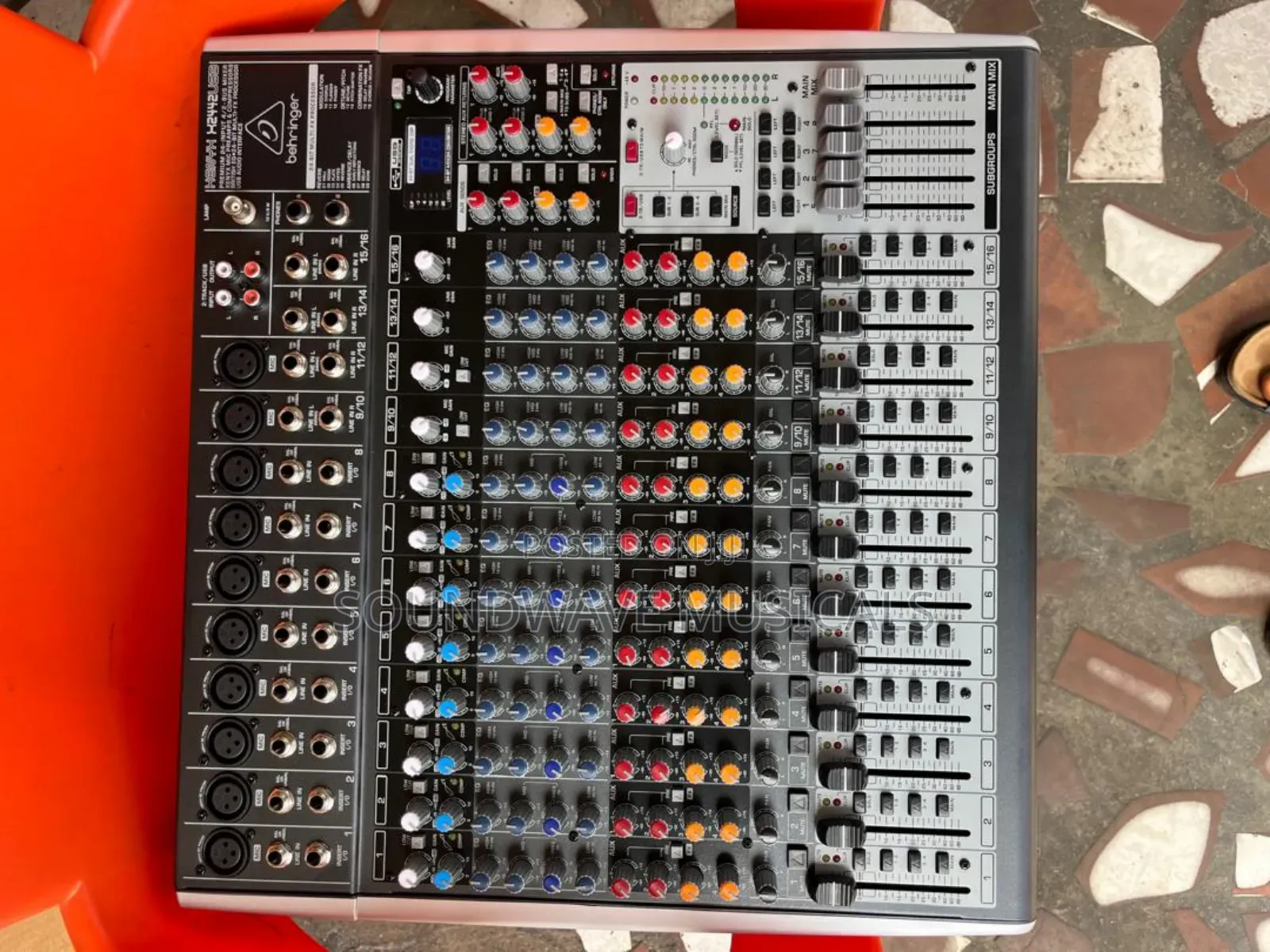 Beheringer Xenyx X2442 Usb Mixer
