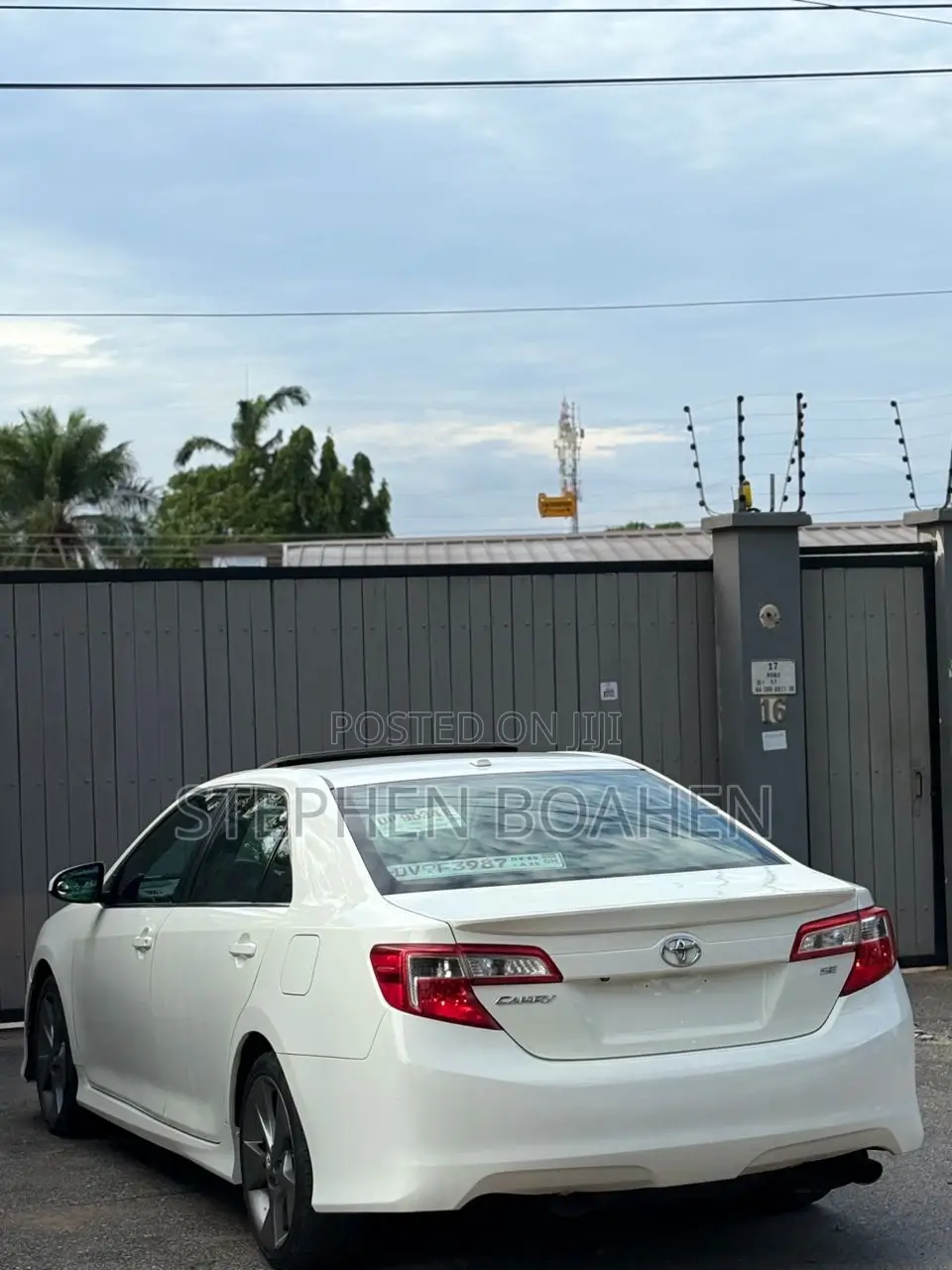 Toyota Camry SE Sport 4dr Sedan (2.5L 4cyl 6A) 2014 White