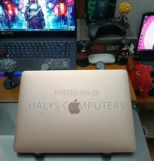 New Laptop Apple MacBook 2020 8GB Apple M1 SSD 256GB
