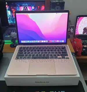 New Laptop Apple MacBook 2020 8GB Apple M1 SSD 256GB