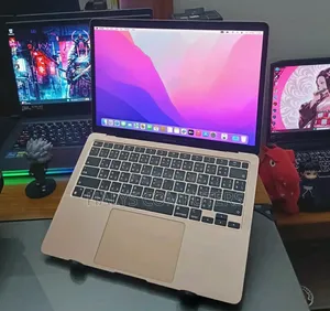 New Laptop Apple MacBook 2020 8GB Apple M1 SSD 256GB