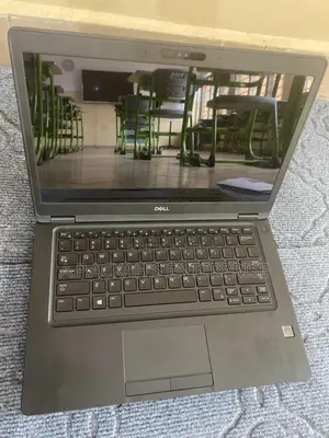 Laptop Dell Latitude 5490 16GB Intel Core i7 SSD 256GB