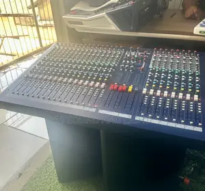 Soundcraft Lx7ii 24 Channels Mixer