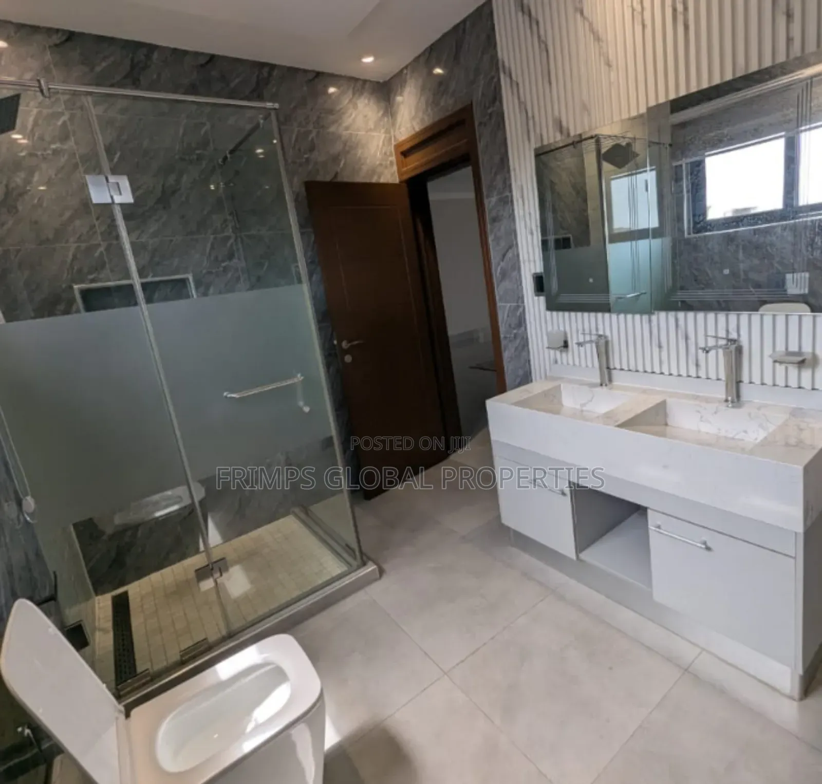 5bdrm House in Airport Residential Area for rent