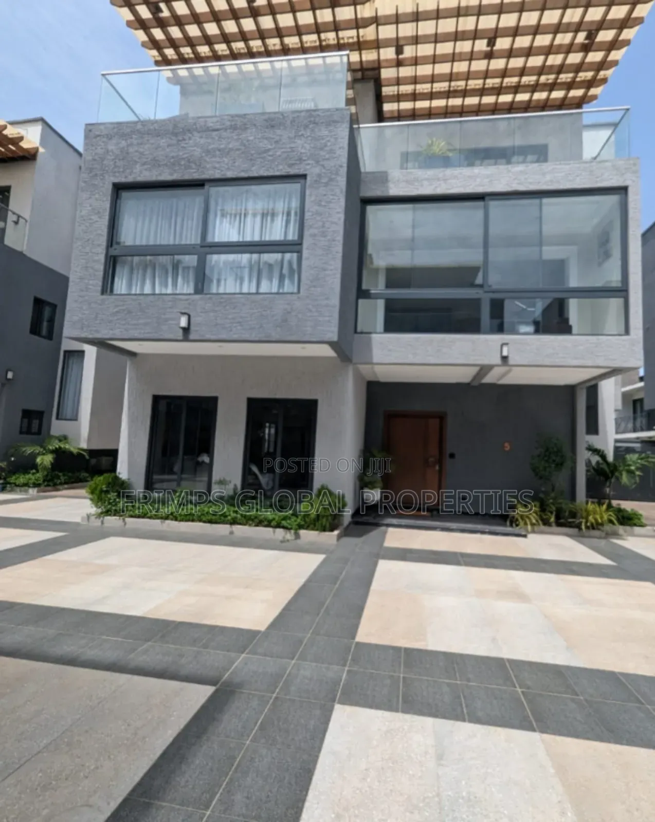 5bdrm House in Airport Residential Area for rent