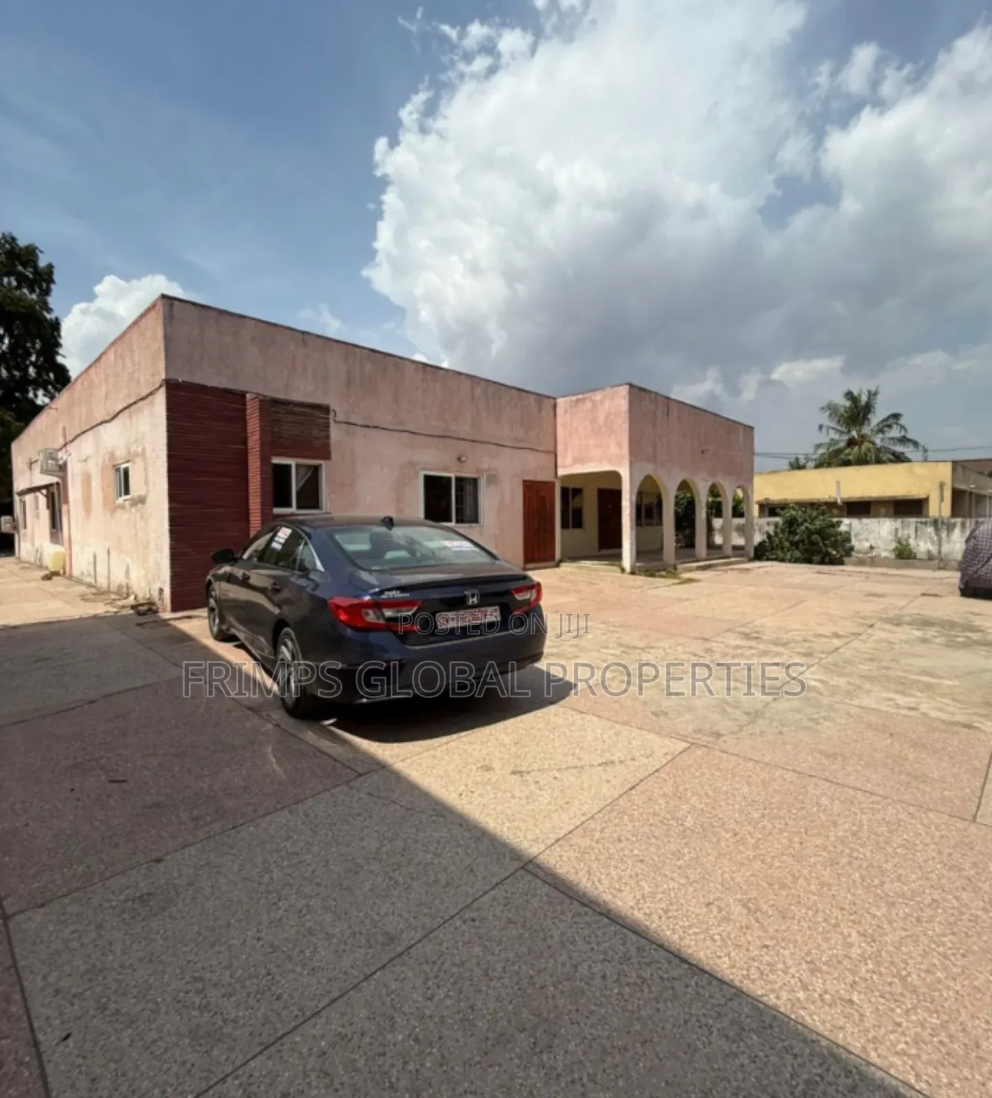 7bdrm House in Neoplan for sale