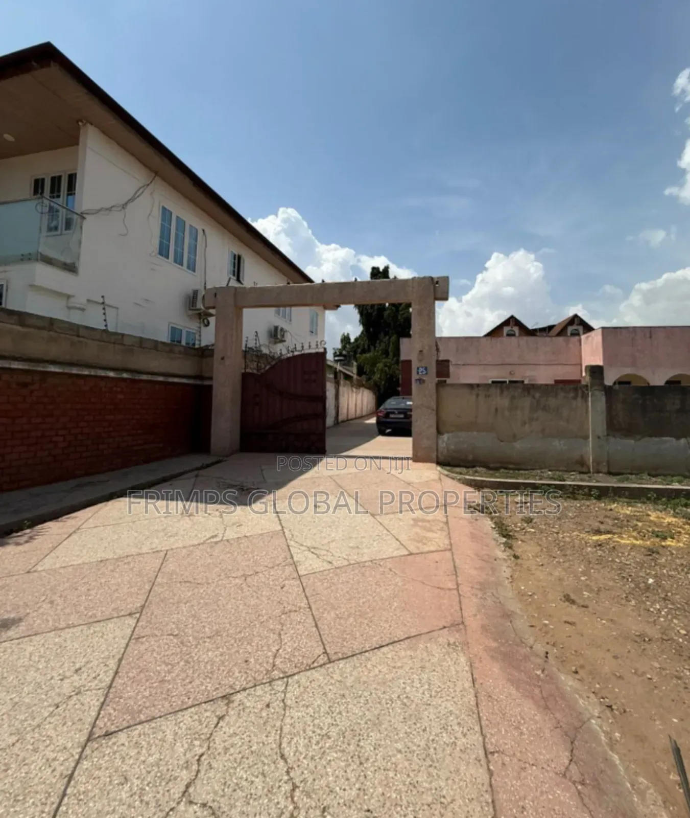 7bdrm House in Neoplan for sale