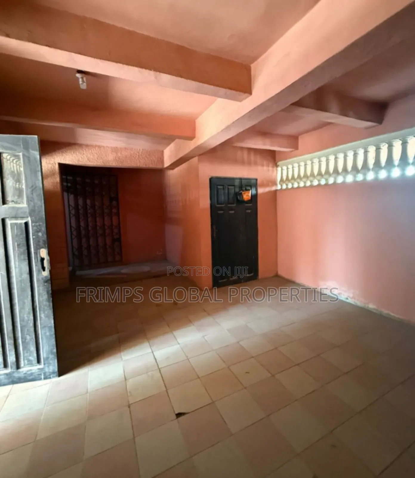 7bdrm House in Neoplan for sale