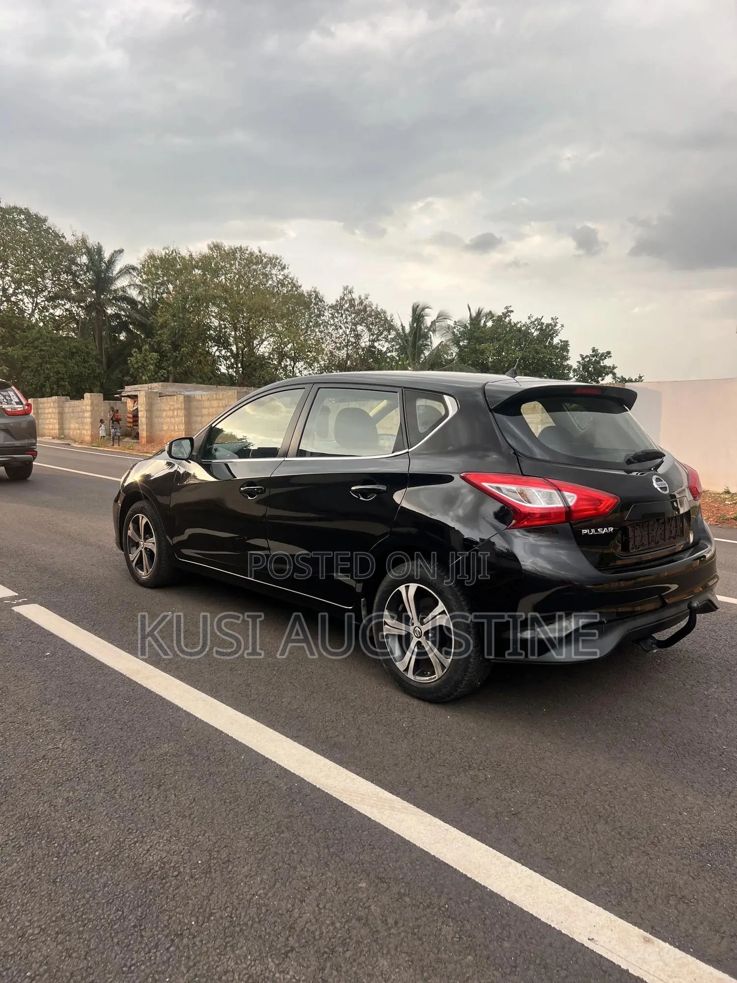 Nissan Pulsar 2016 Black