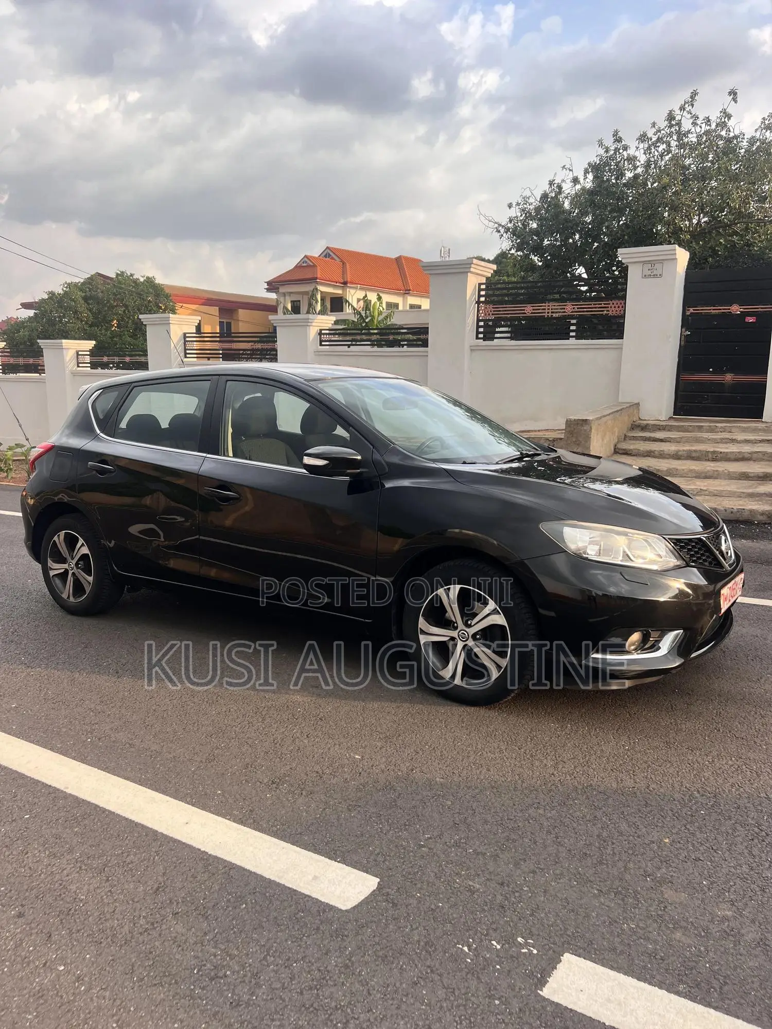 Nissan Pulsar 2016 Black