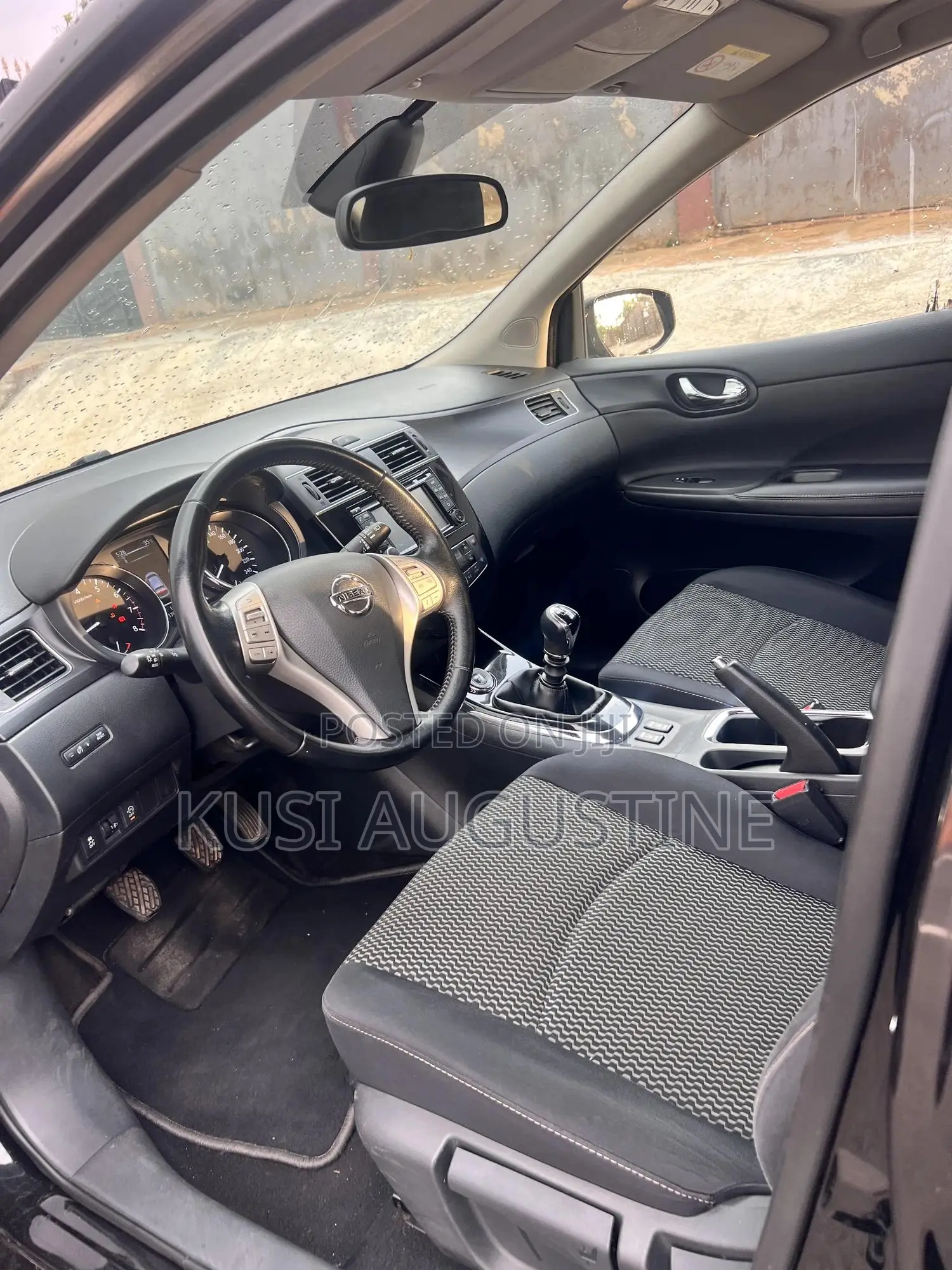 Nissan Pulsar 2016 Black