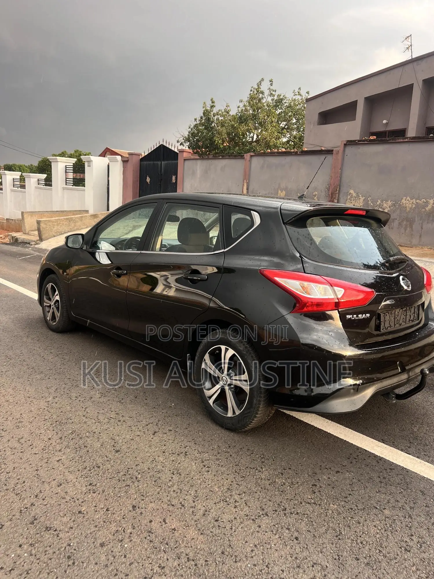 Nissan Pulsar 2016 Black