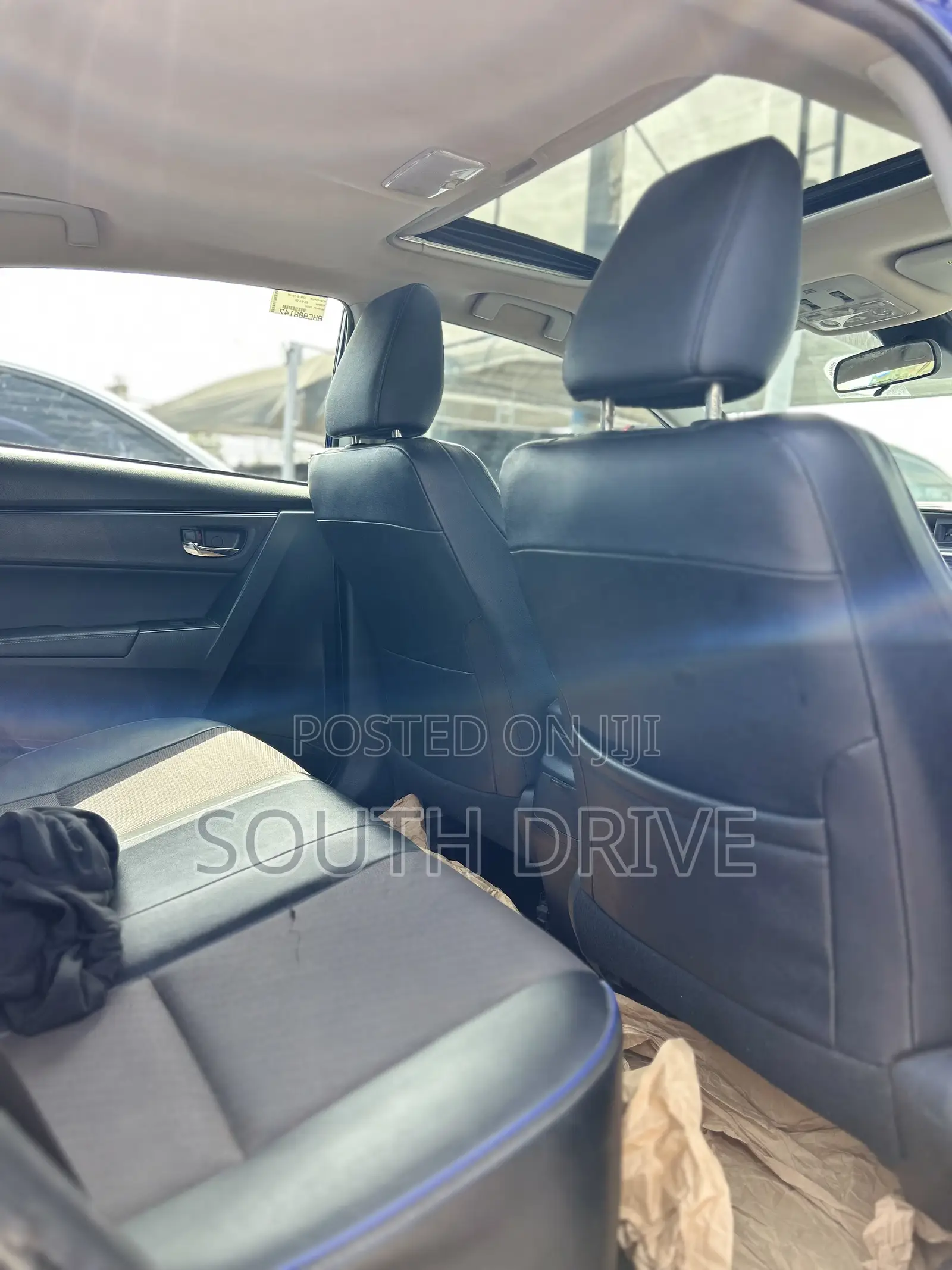 Toyota Corolla SE (1.8L 4cyl 2A) 2018 Blue