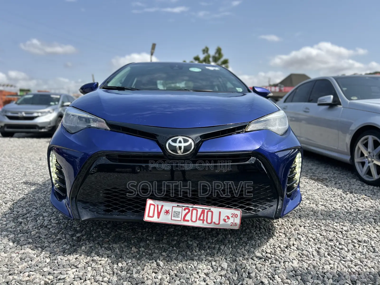 Toyota Corolla SE (1.8L 4cyl 2A) 2018 Blue