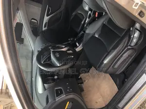Hyundai Avante 2015 Silver
