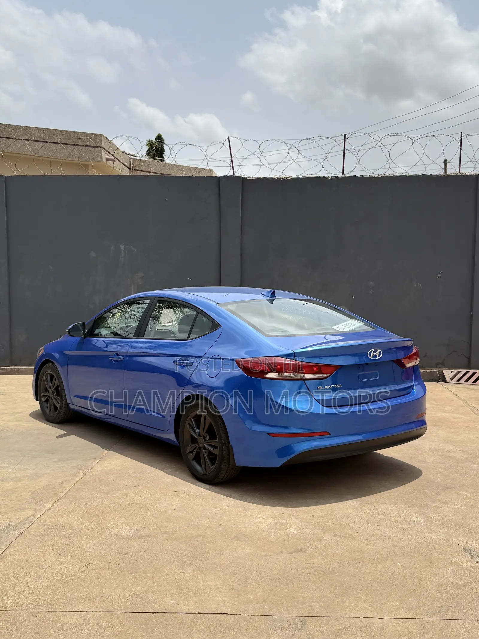 Hyundai Elantra 2016 Blue