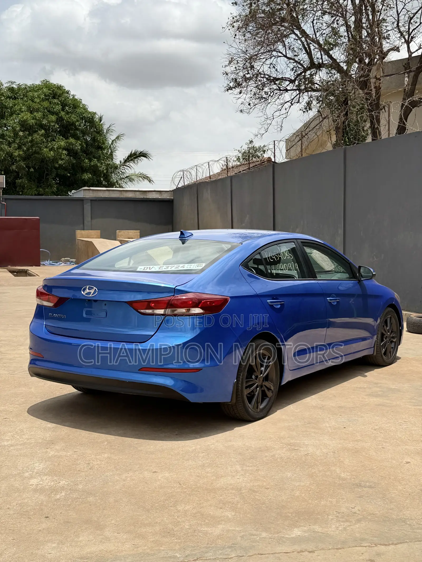 Hyundai Elantra 2016 Blue
