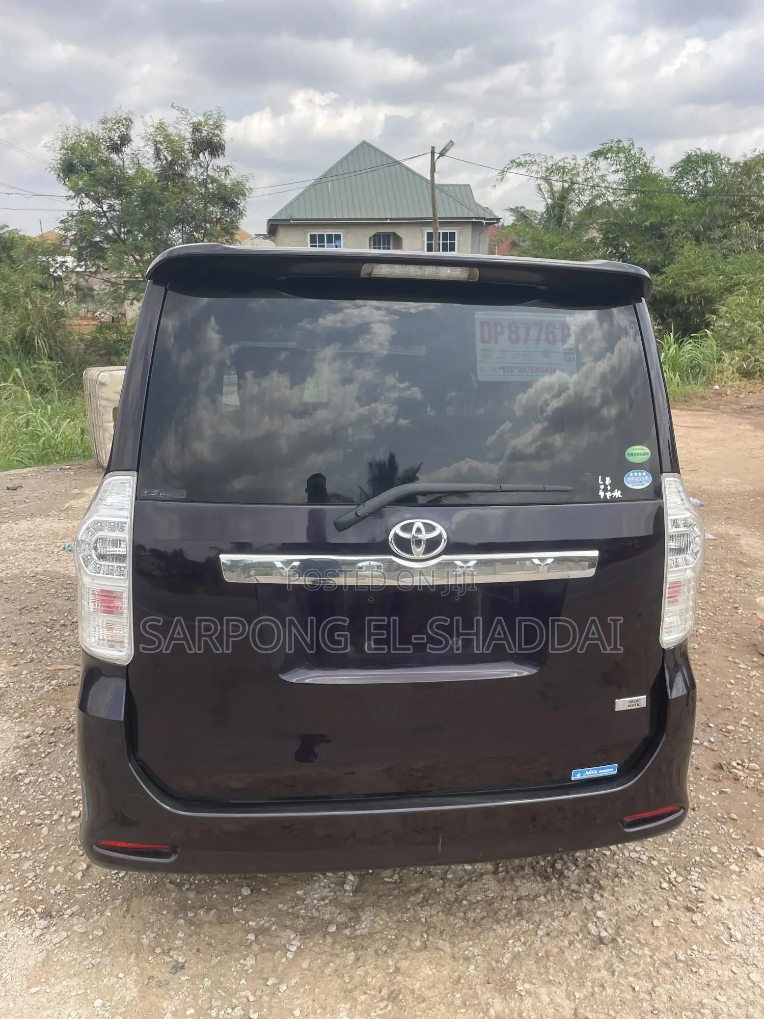 Toyota Voxy 2013 Black