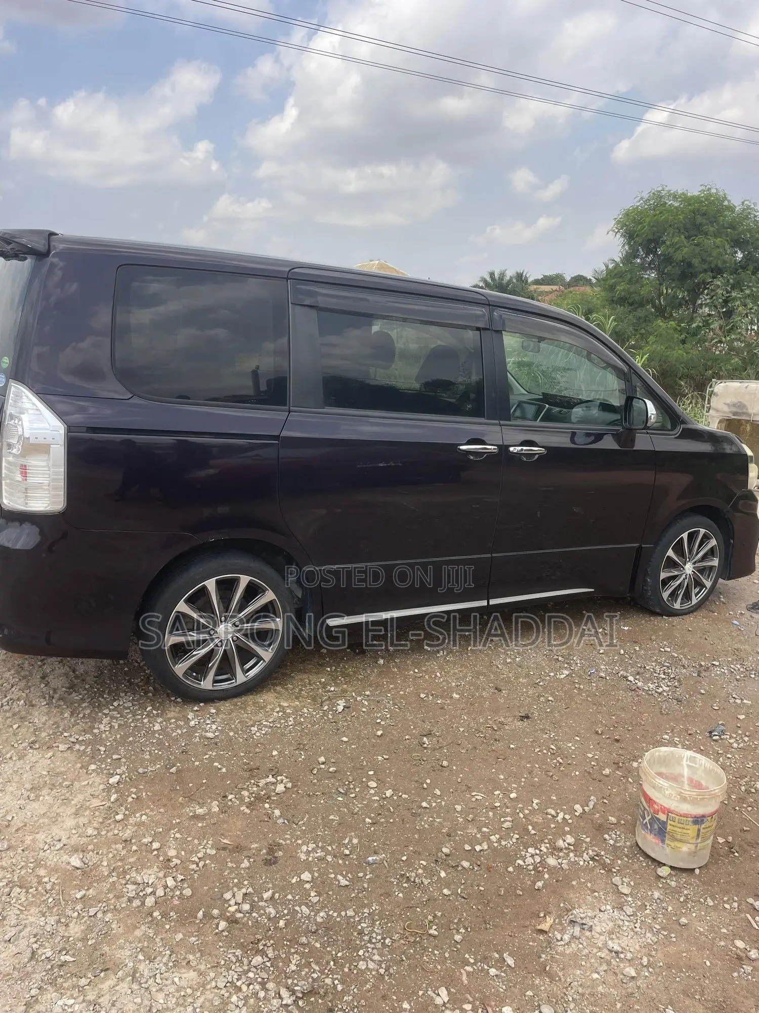 Toyota Voxy 2013 Black