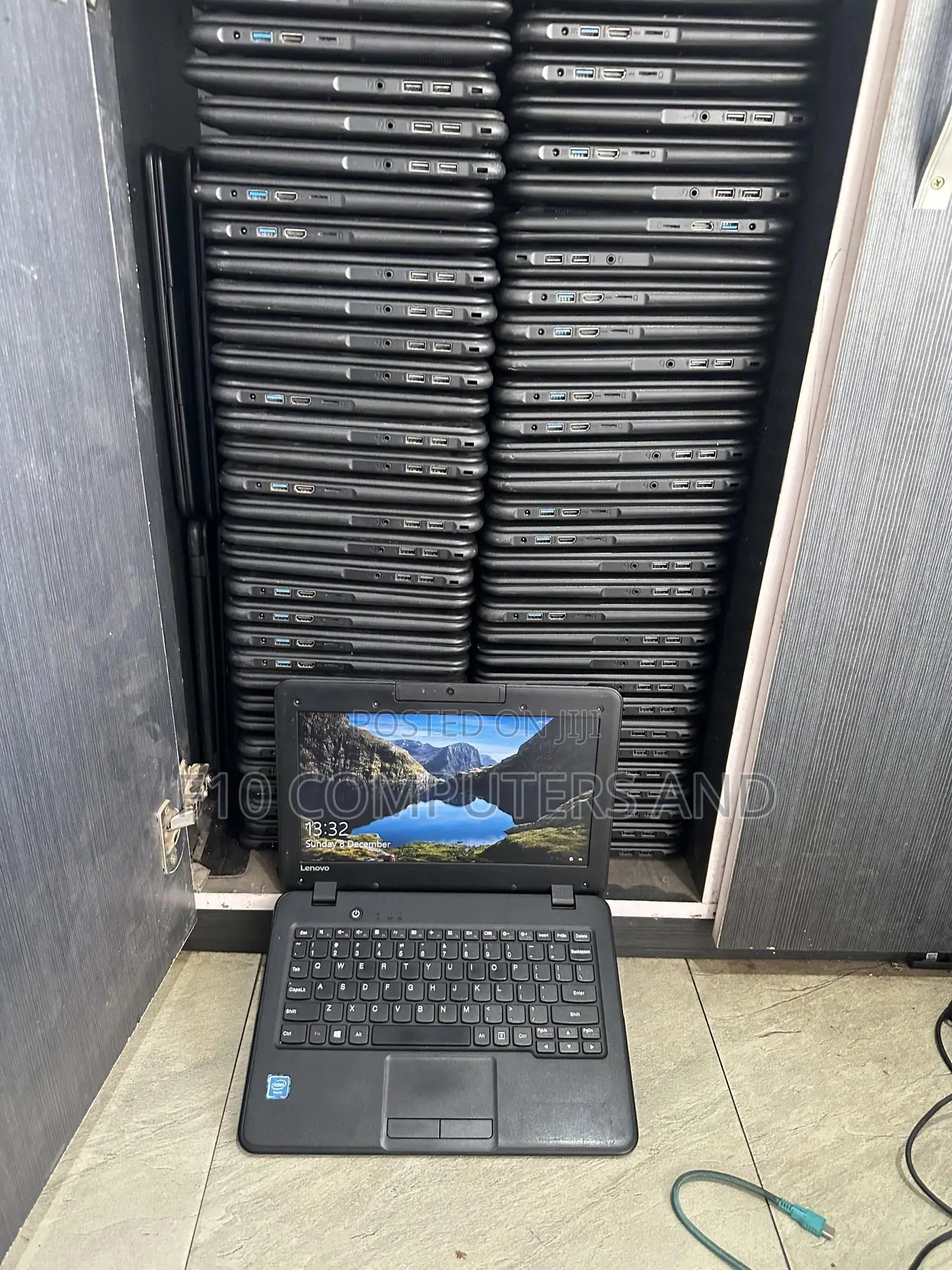 Laptop Lenovo 4GB Intel Pentium SSD 250GB