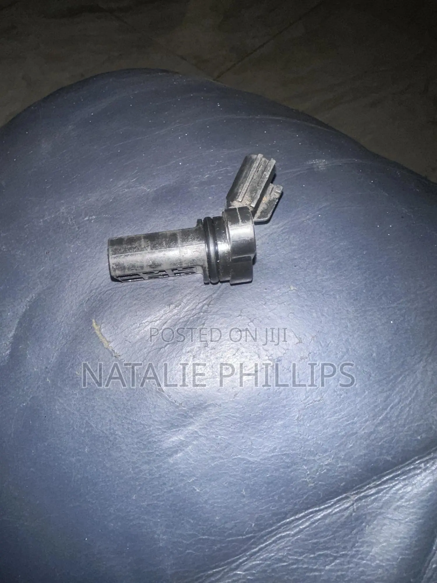 Genuine Nissan Camshaft Sensor (V6 Engine) - Used 23731-Al61a.
