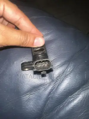Genuine Nissan Camshaft Sensor (V6 Engine) - Used 23731-Al61a.
