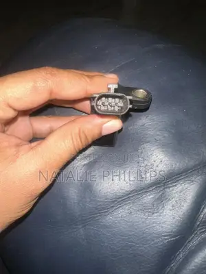 Genuine Nissan Camshaft Sensor (V6 Engine) - Used 23731-Al61a.