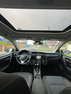 Toyota Corolla LE 4dr Sedan (1.8L 4cyl CVT) 2017 Silver