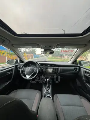 Toyota Corolla LE 4dr Sedan (1.8L 4cyl CVT) 2017 Silver