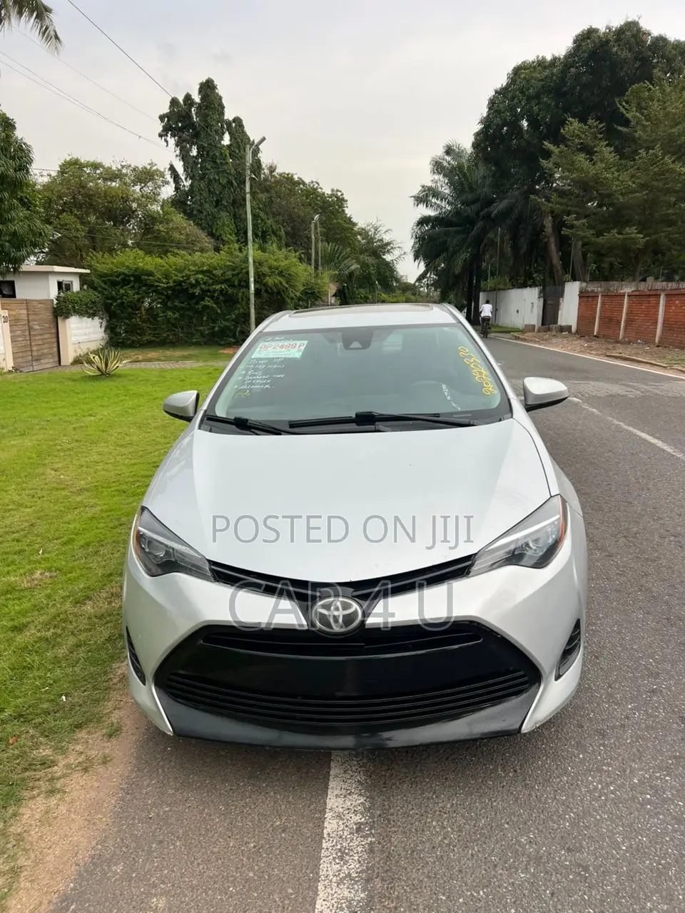 Toyota Corolla LE 4dr Sedan (1.8L 4cyl CVT) 2017 Silver