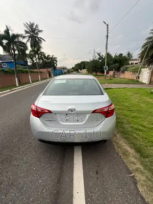 Toyota Corolla LE 4dr Sedan (1.8L 4cyl CVT) 2017 Silver