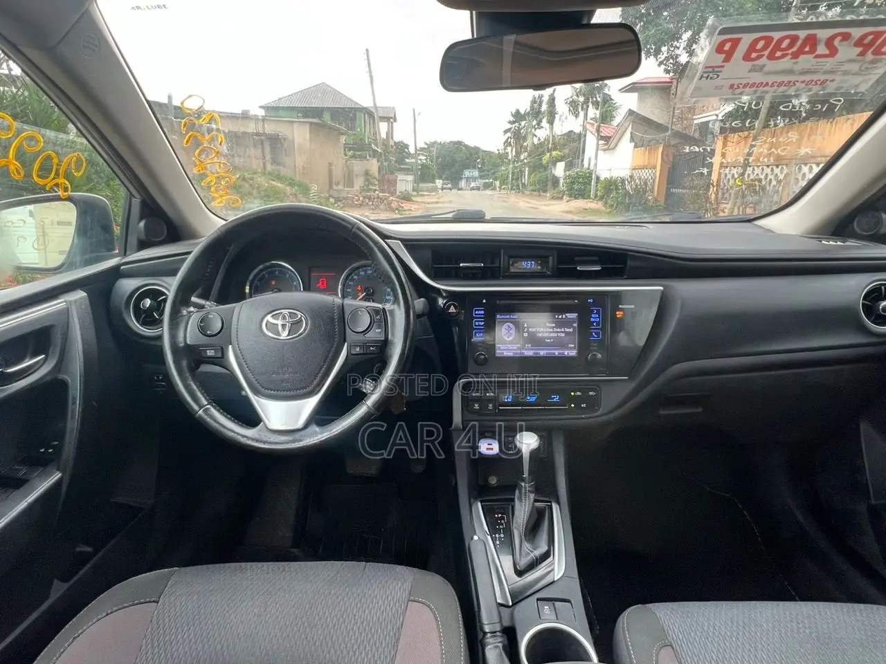 Toyota Corolla LE 4dr Sedan (1.8L 4cyl CVT) 2017 Silver